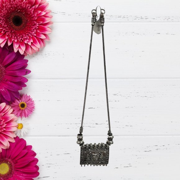 Oxidized necklace w/ intricately designed pendant